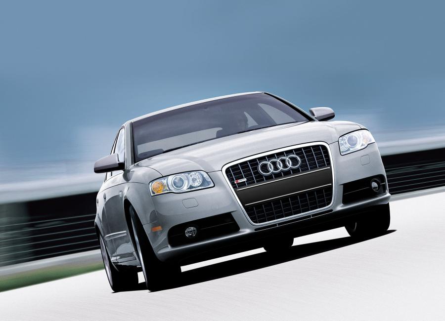  Audi A4 2.0T S-Line Sedan (B7, 8E) 2004 года  (NA) (фото 6 из 7)